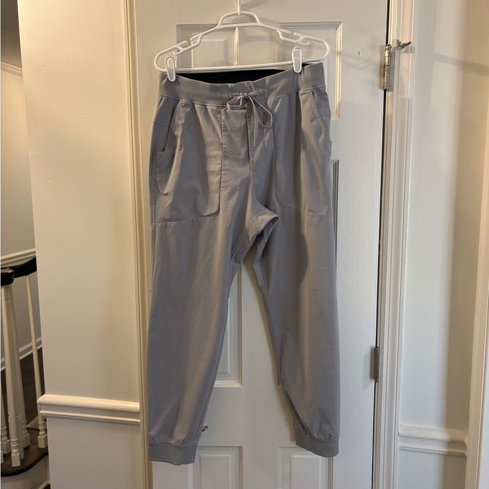 Lululemon Men's Light Gray ABC Joggers Shorter